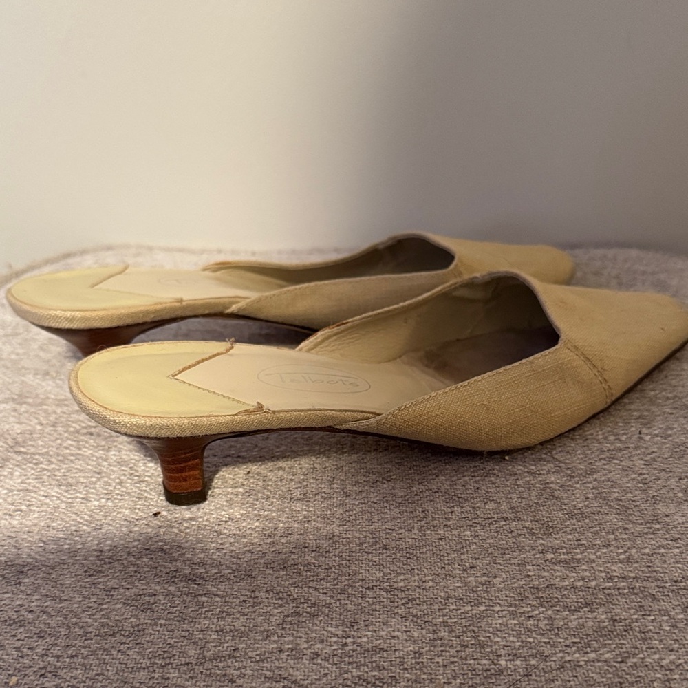 Talbots Tan Pointed-Toe Kitten Heel Mules